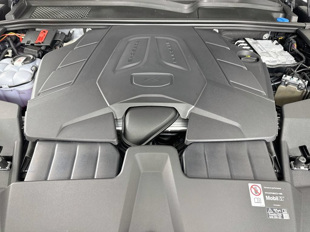New 2026 Porsche Cayenne Coupe AWD/4WD image 32