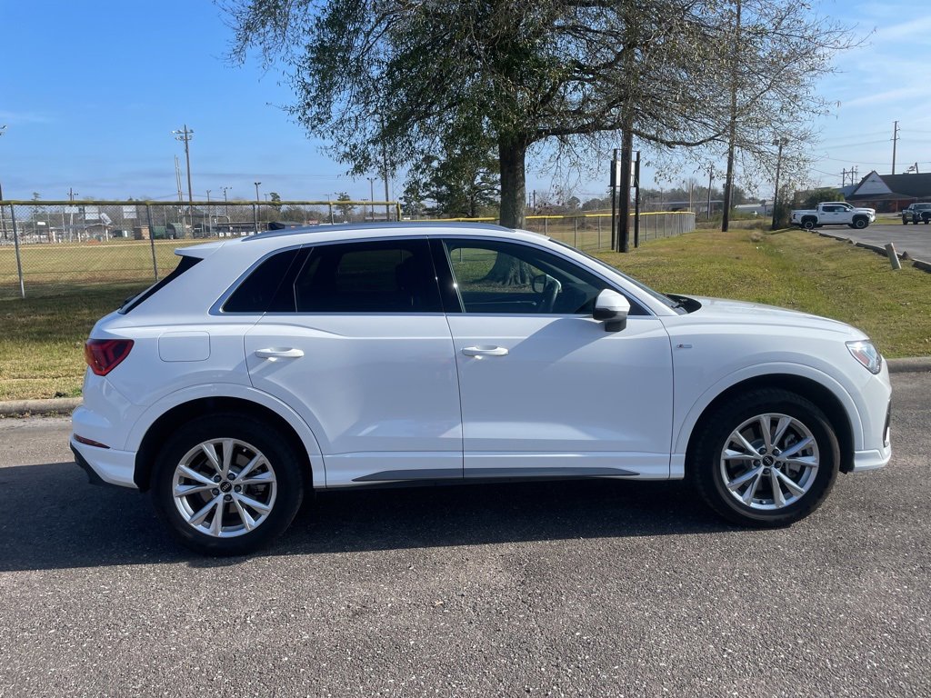 Used 2025 Audi Q3 2.0T Premium image 8
