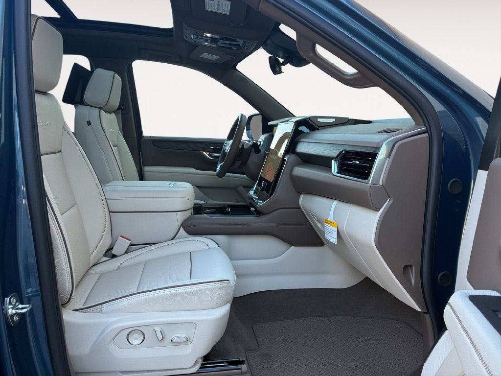 New 2026 GMC Yukon Denali w/ Denali Reserve Package AWD/4WD image 15