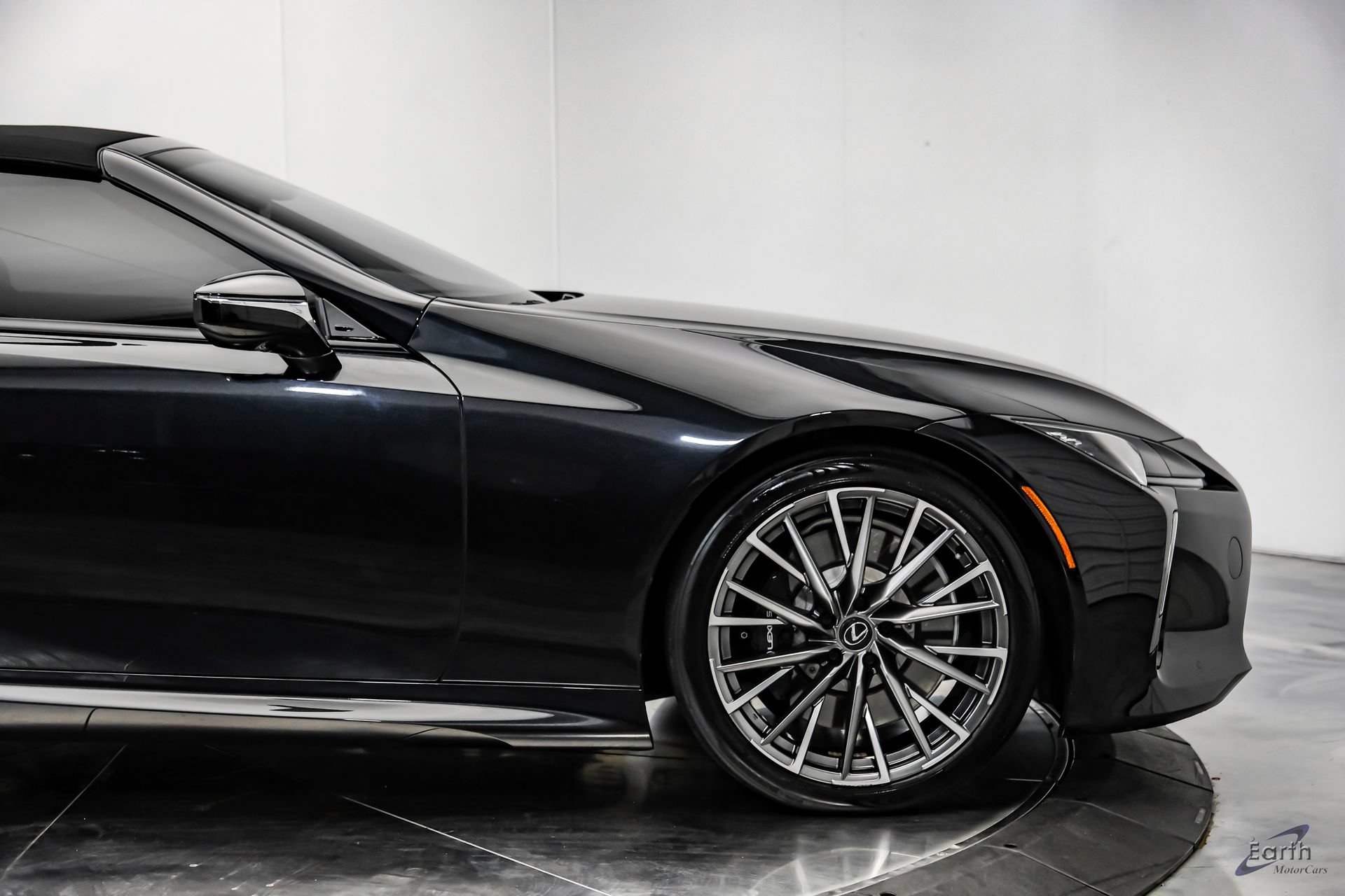 Used 2024 Lexus LC 500 Convertible w/ Touring Package RWD image 22