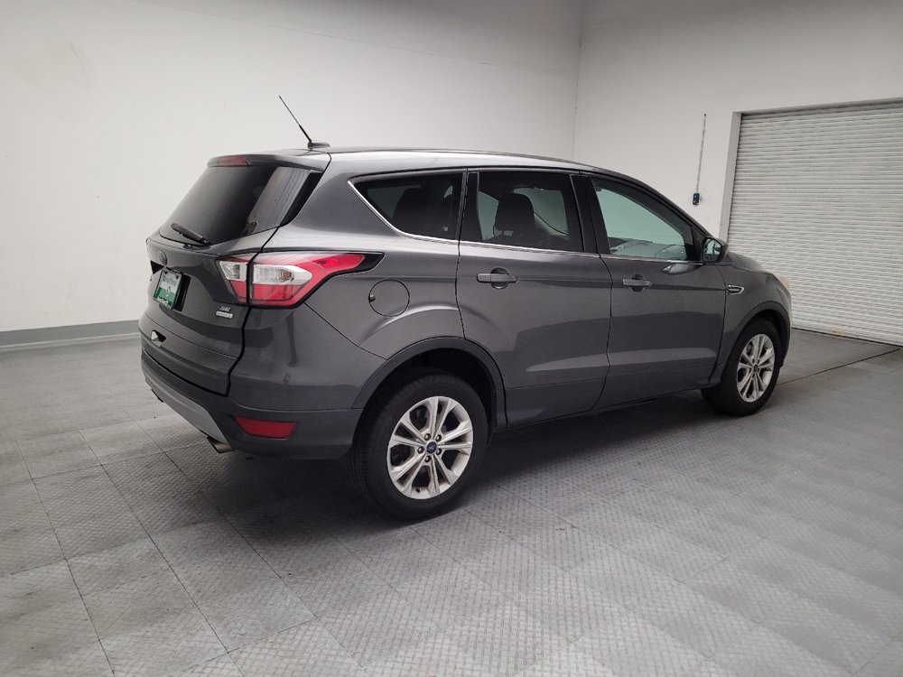 Used 2017 Ford Escape SE FWD image 10