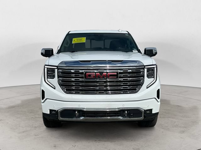 Used 2023 GMC Sierra 1500 Denali w/ Technology Package AWD/4WD image 8