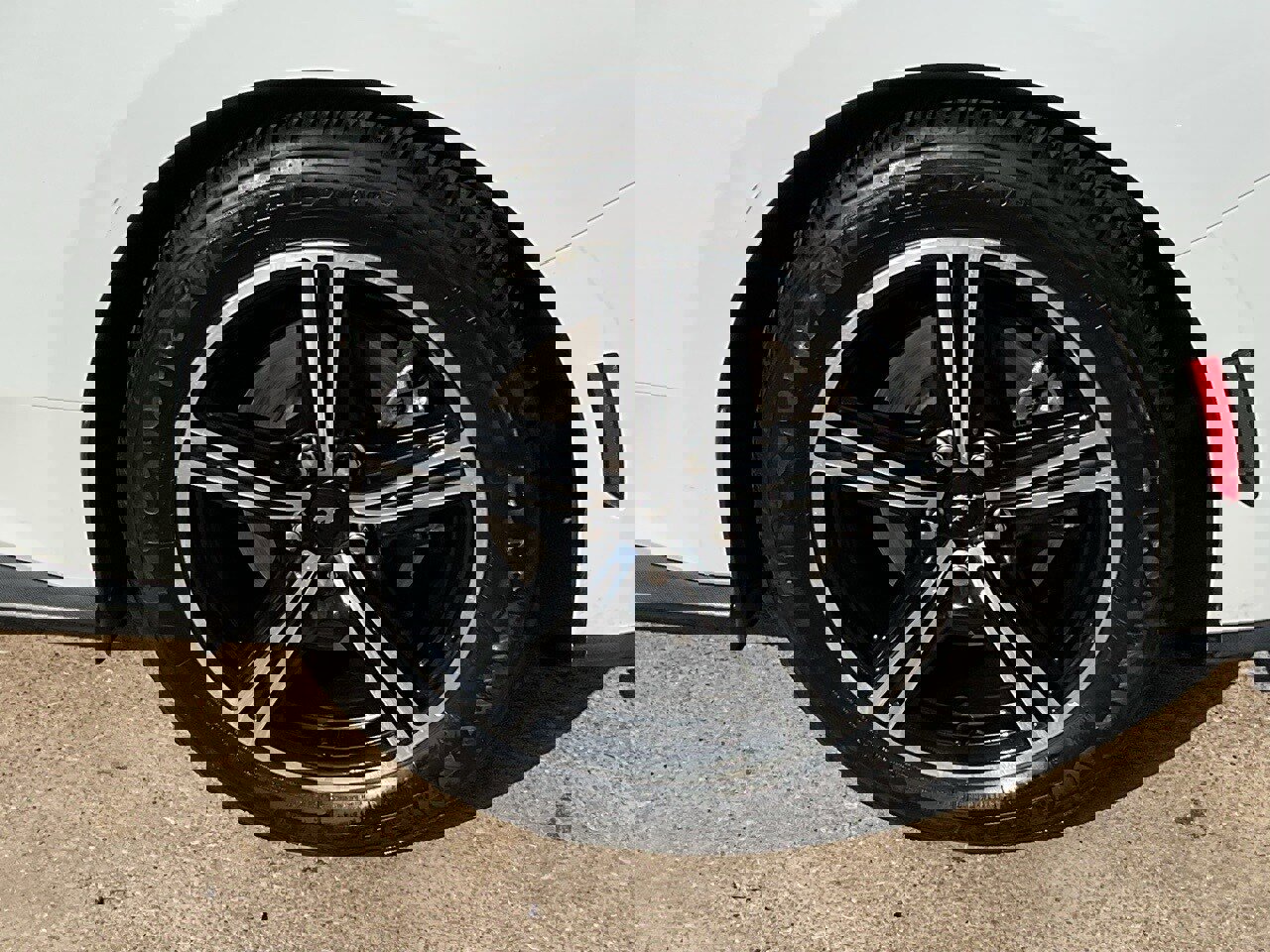 Used 2024 Ford Mustang Premium image 8