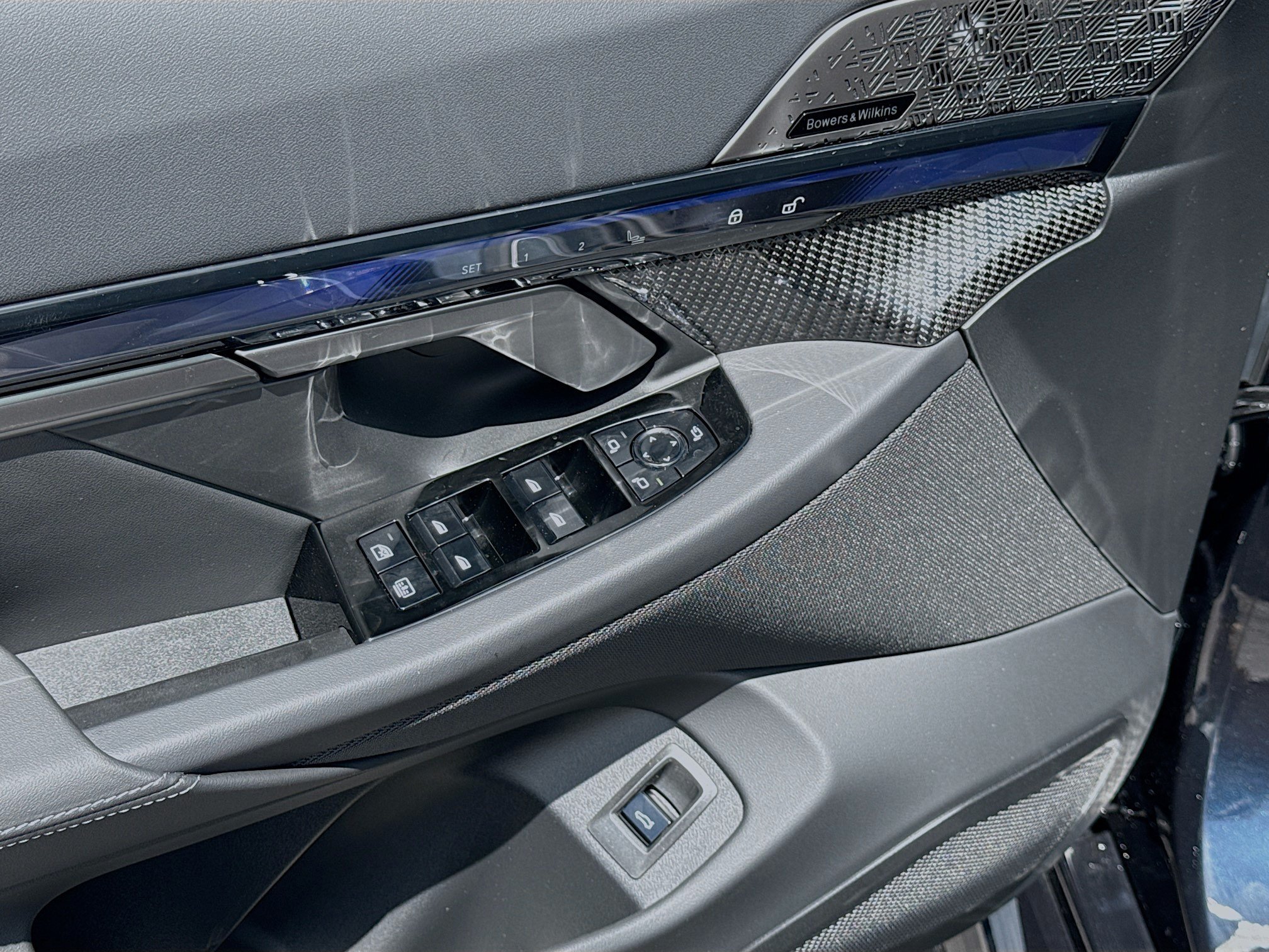 New 2027 BMW M5 w/ Carbon Package AWD/4WD image 23