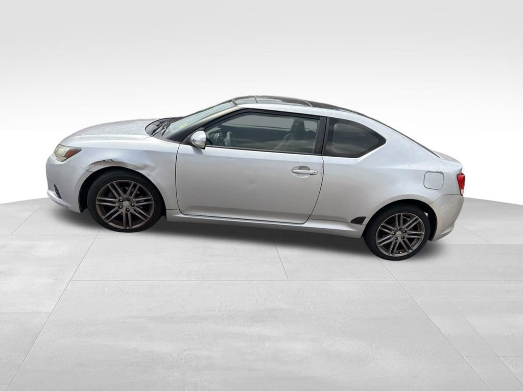Used 2013 Scion tC FWD image 10