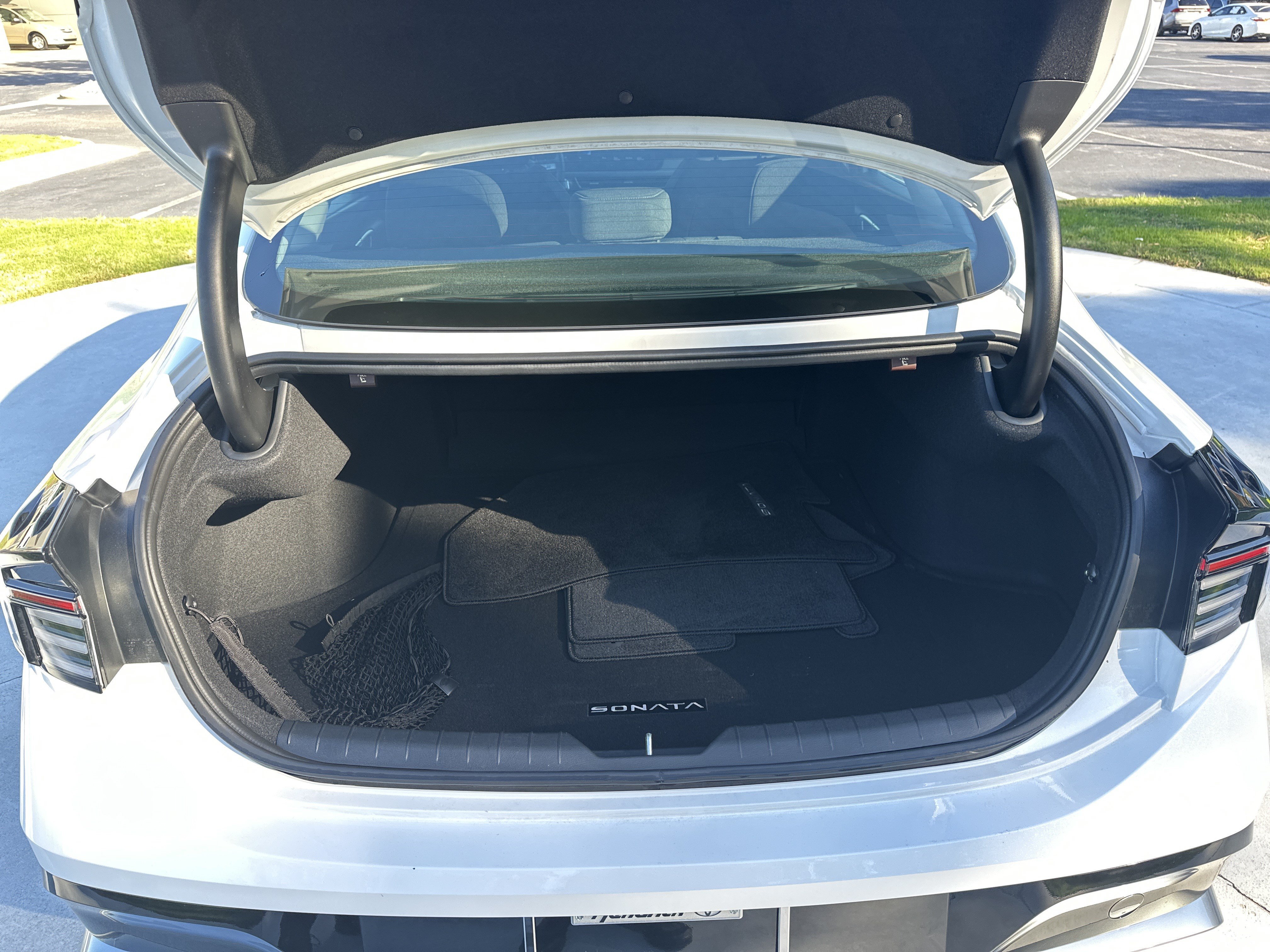 Used 2025 Hyundai Sonata SEL FWD image 32