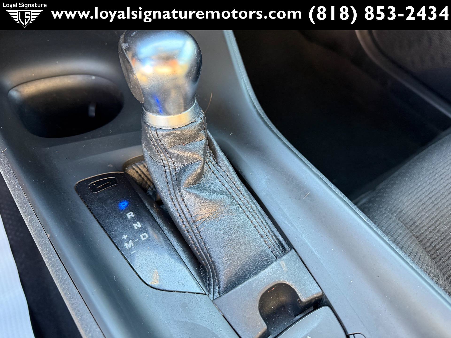 Used 2018 Toyota C-HR XLE FWD image 19