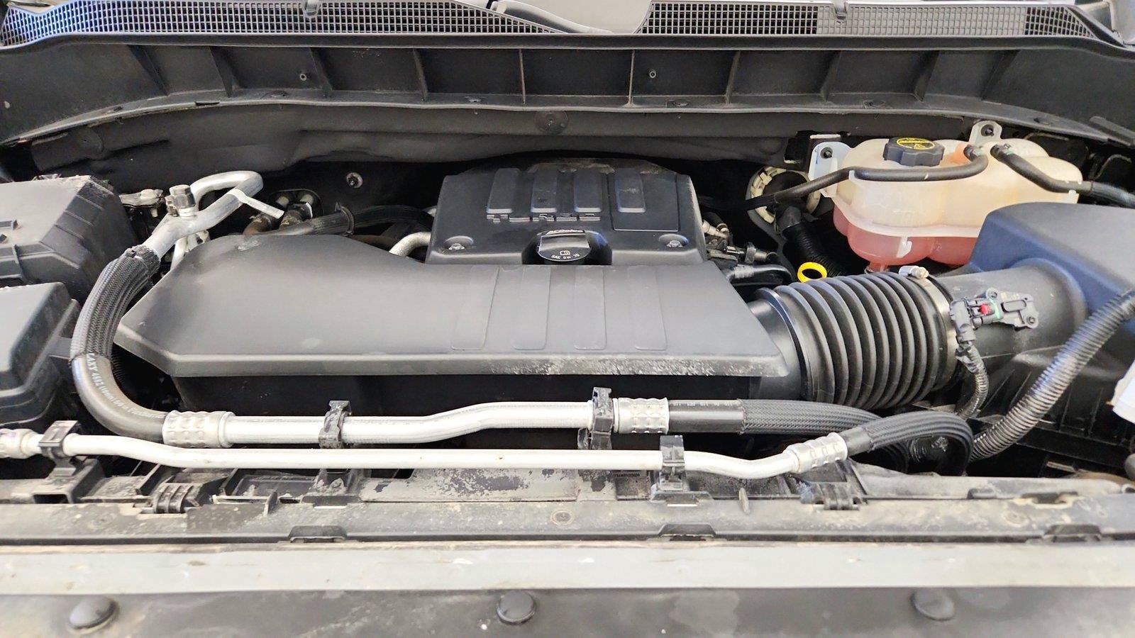 Used 2024 Chevrolet Silverado 1500 LT AWD/4WD image 35