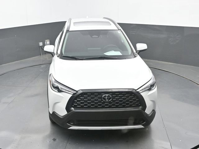 Used 2023 Toyota Corolla Cross LE w/ Moonroof Package image 31