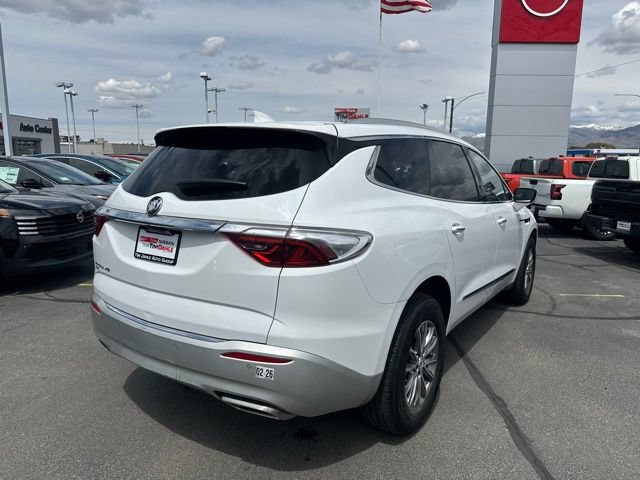 Used 2024 Buick Enclave Premium AWD/4WD image 11