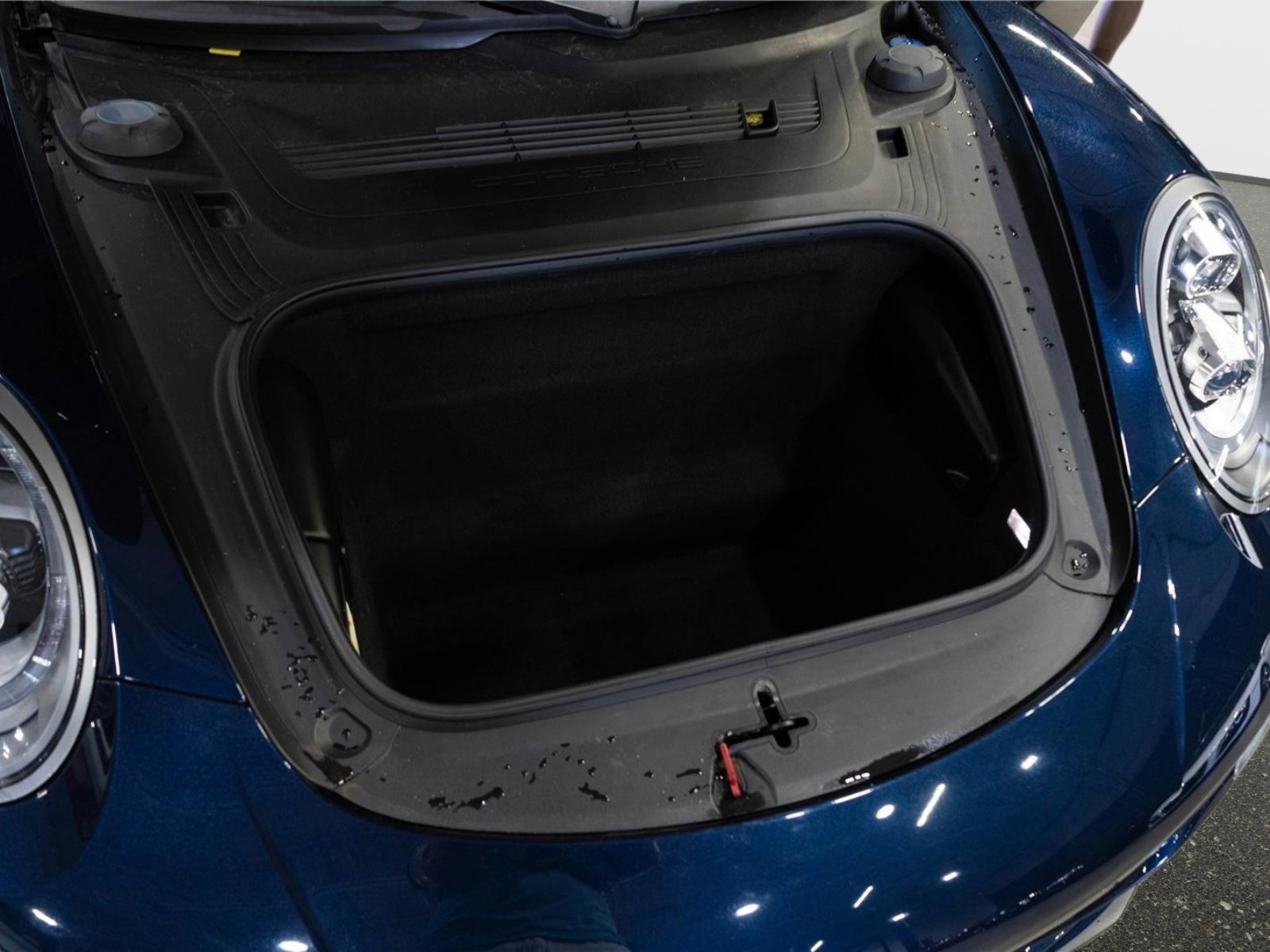 Used 2019 Porsche 911 Carrera image 36