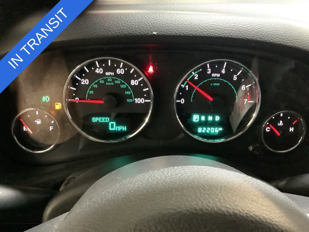 Used 2018 Jeep Wrangler Sahara w/ Connectivity Group AWD/4WD image 29