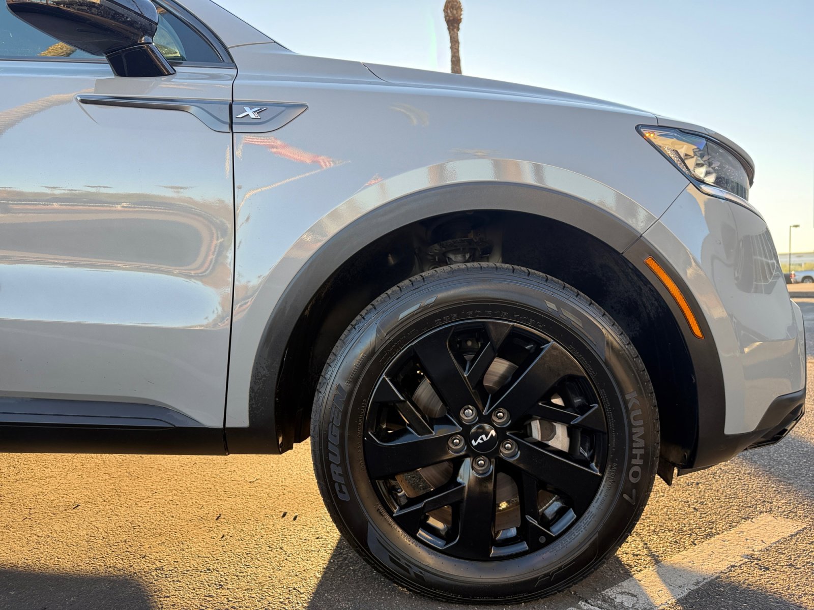 Used 2023 Kia Sorento S w/ Panoramic Sunroof Package image 10