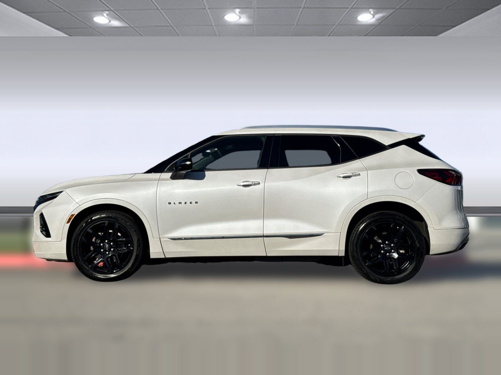 Used 2020 Chevrolet Blazer Premier w/ Driver Confidence II Package AWD/4WD image 2