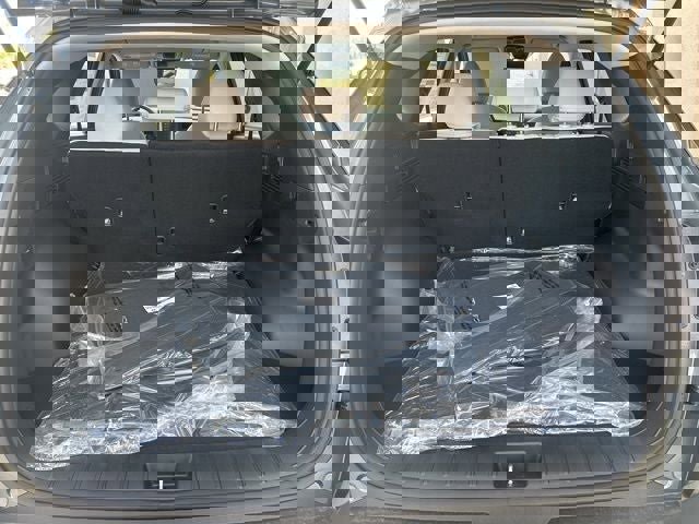 New 2026 Hyundai Tucson Blue SE image 26