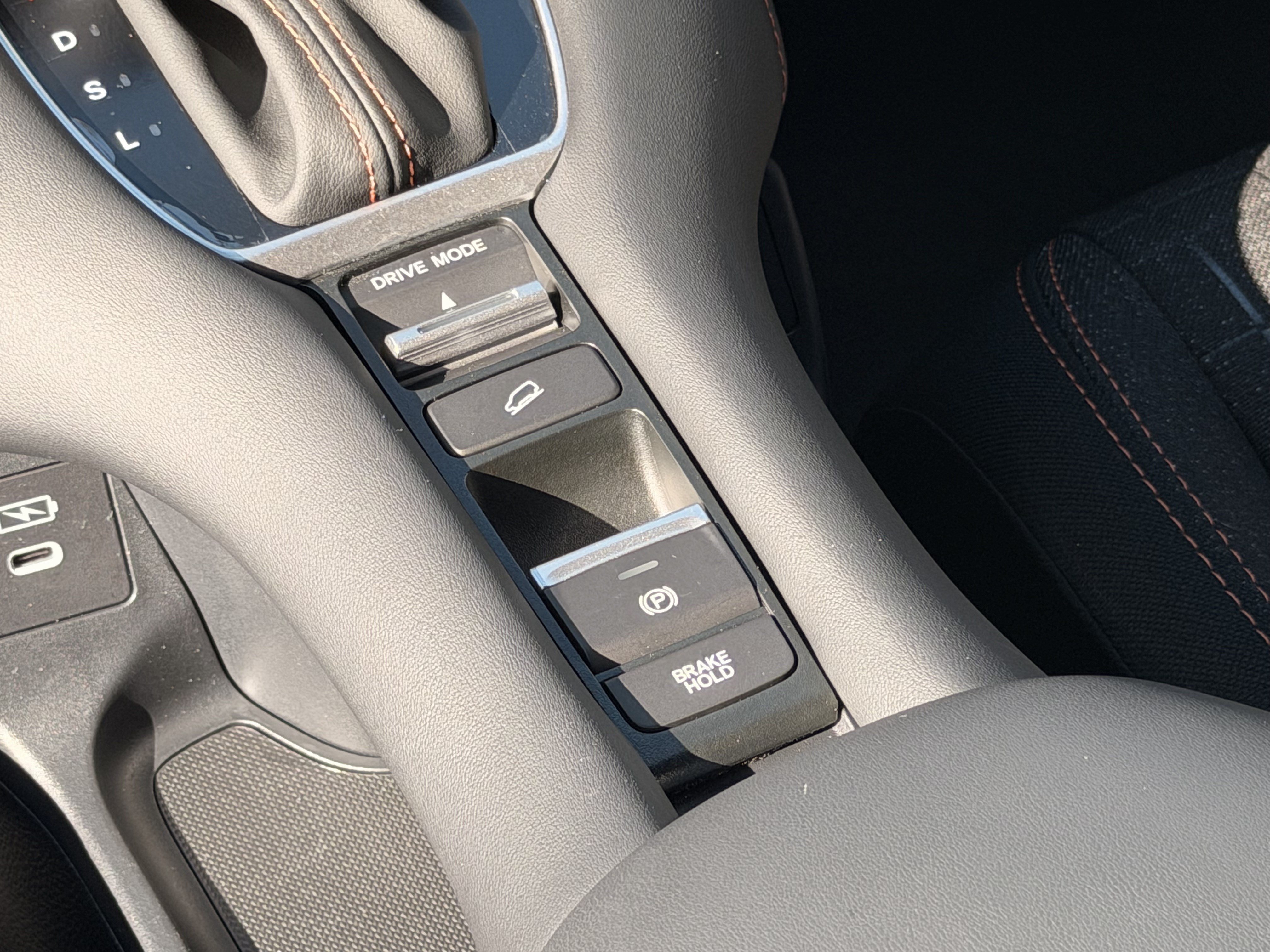 Certified 2025 Honda HR-V Sport image 25