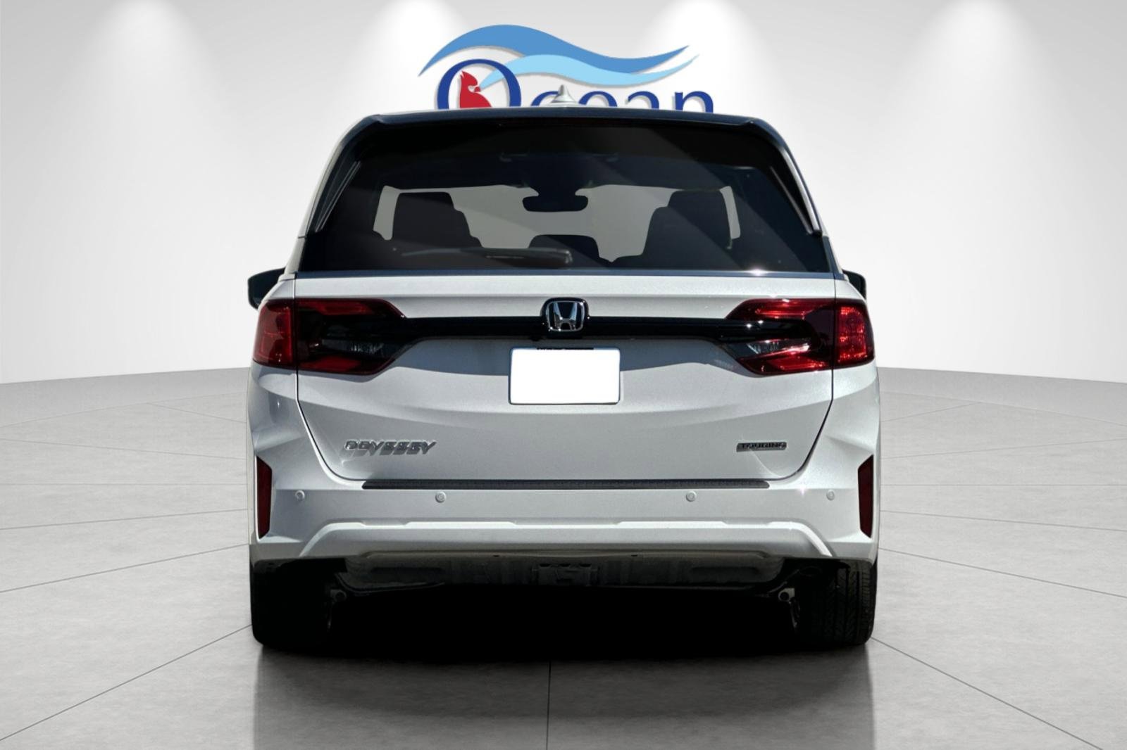 New 2026 Honda Odyssey Touring image 4