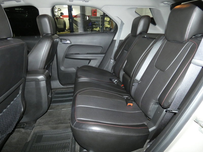 Used 2011 Chevrolet Equinox LT image 24