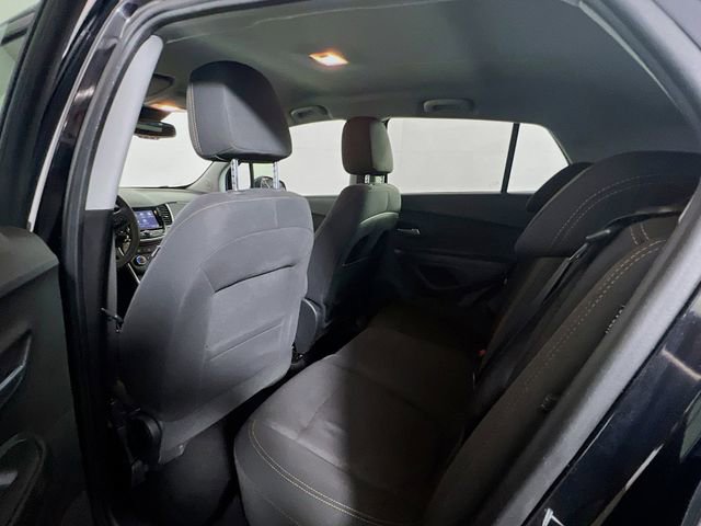 Used 2018 Chevrolet Trax LS FWD image 18