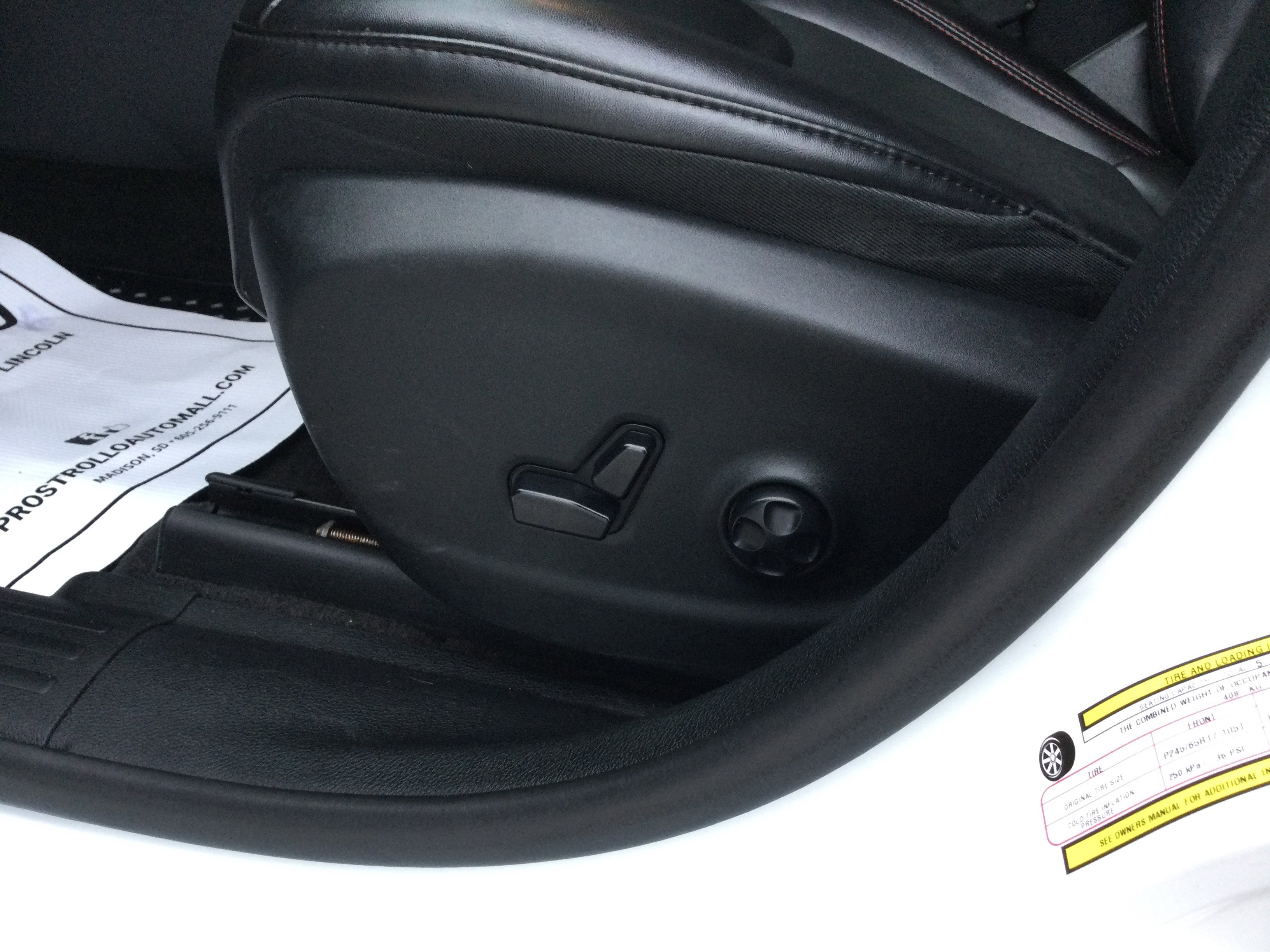 Used 2019 Jeep Cherokee Trailhawk w/ Comfort/Convenience Group image 8