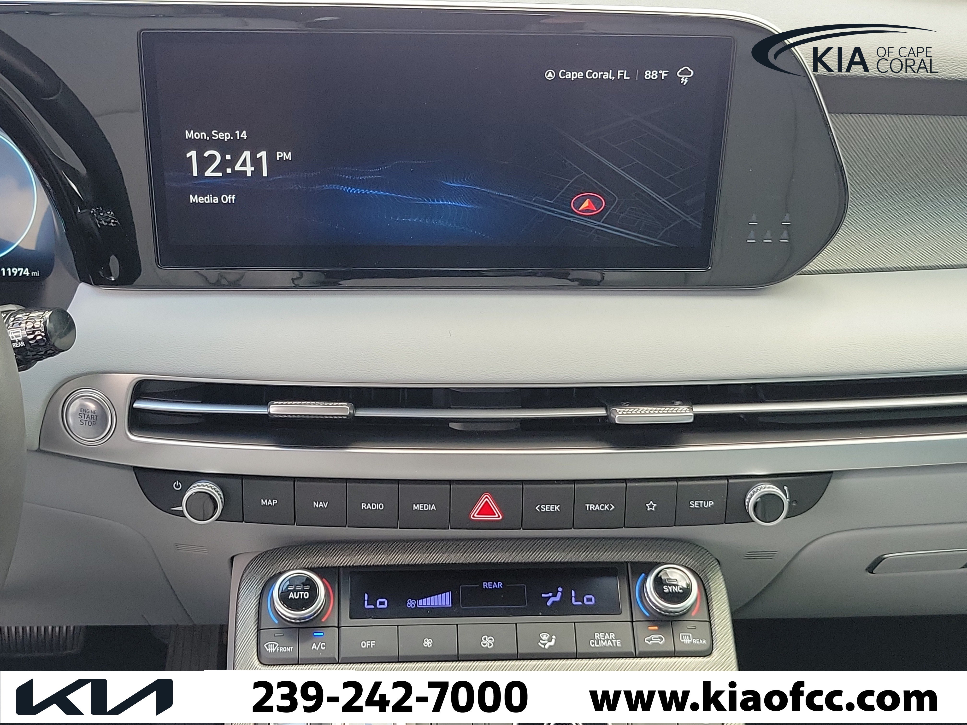 Used 2024 Hyundai Palisade SEL w/ Premium Package FWD image 19