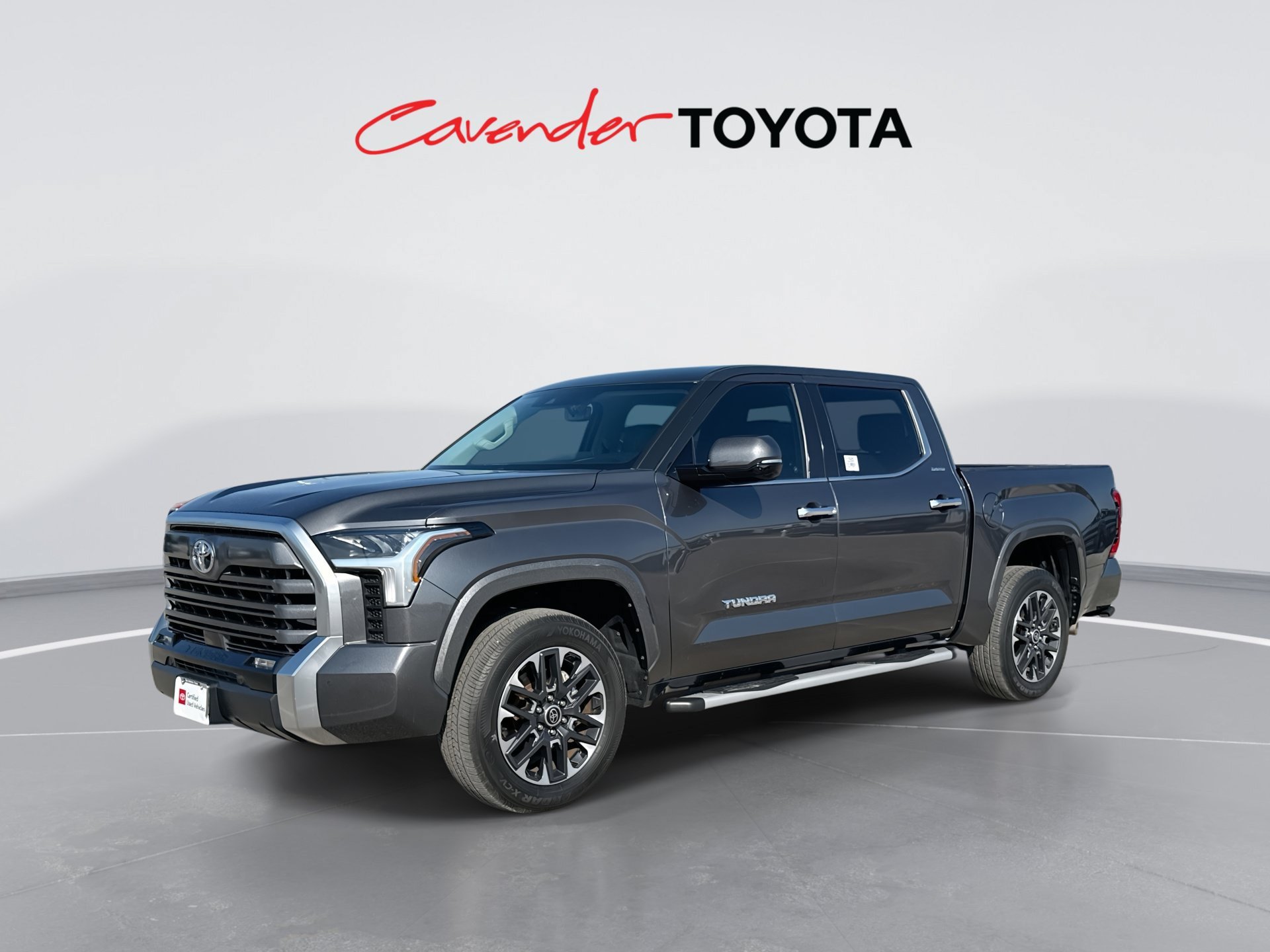 Used 2023 Toyota Tundra Limited w/ Power Package AWD/4WD image 1