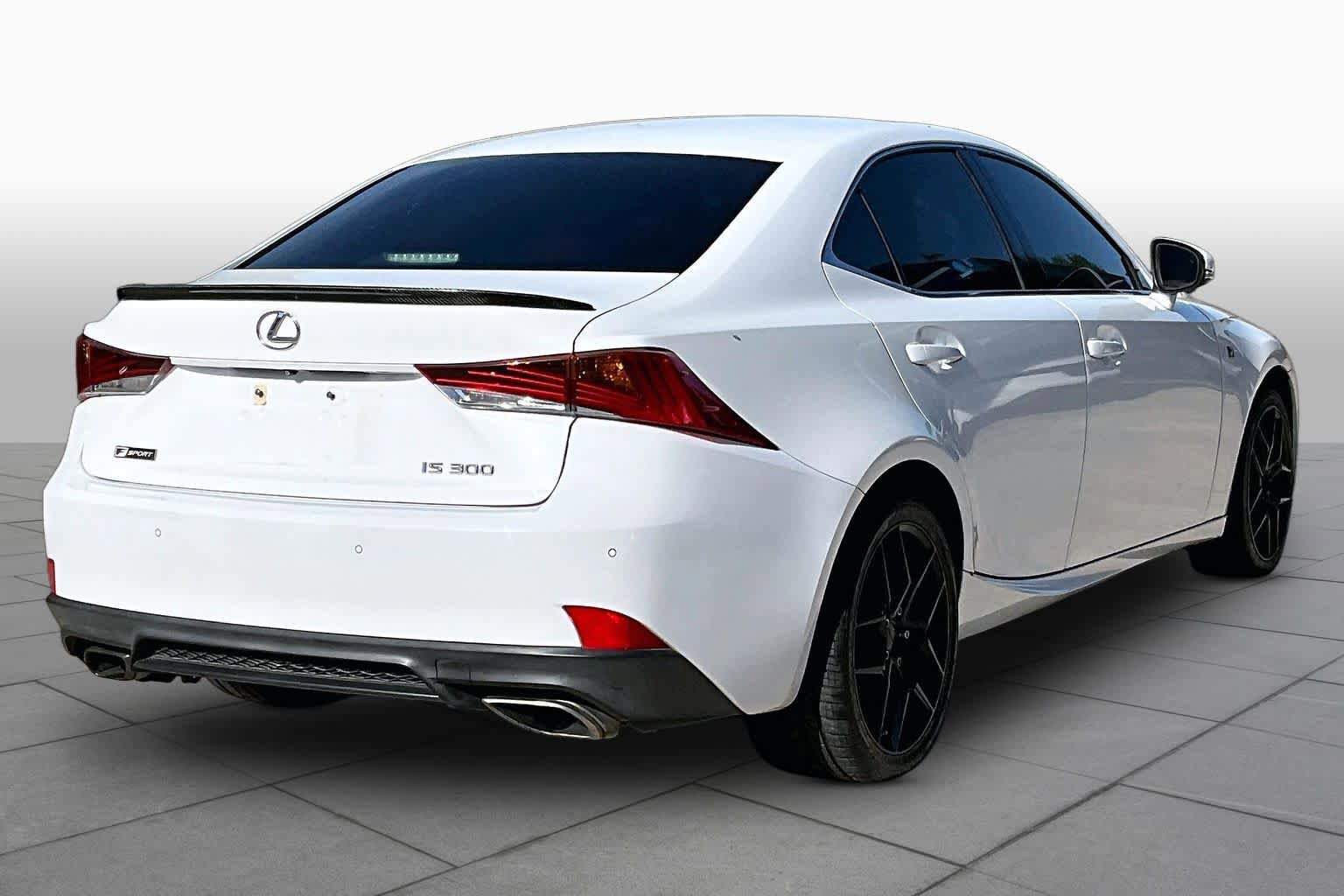 Used 2018 Lexus IS 300 image 13