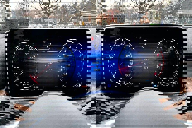 Used 2025 Mercedes-Benz C 300 C 300 image 16