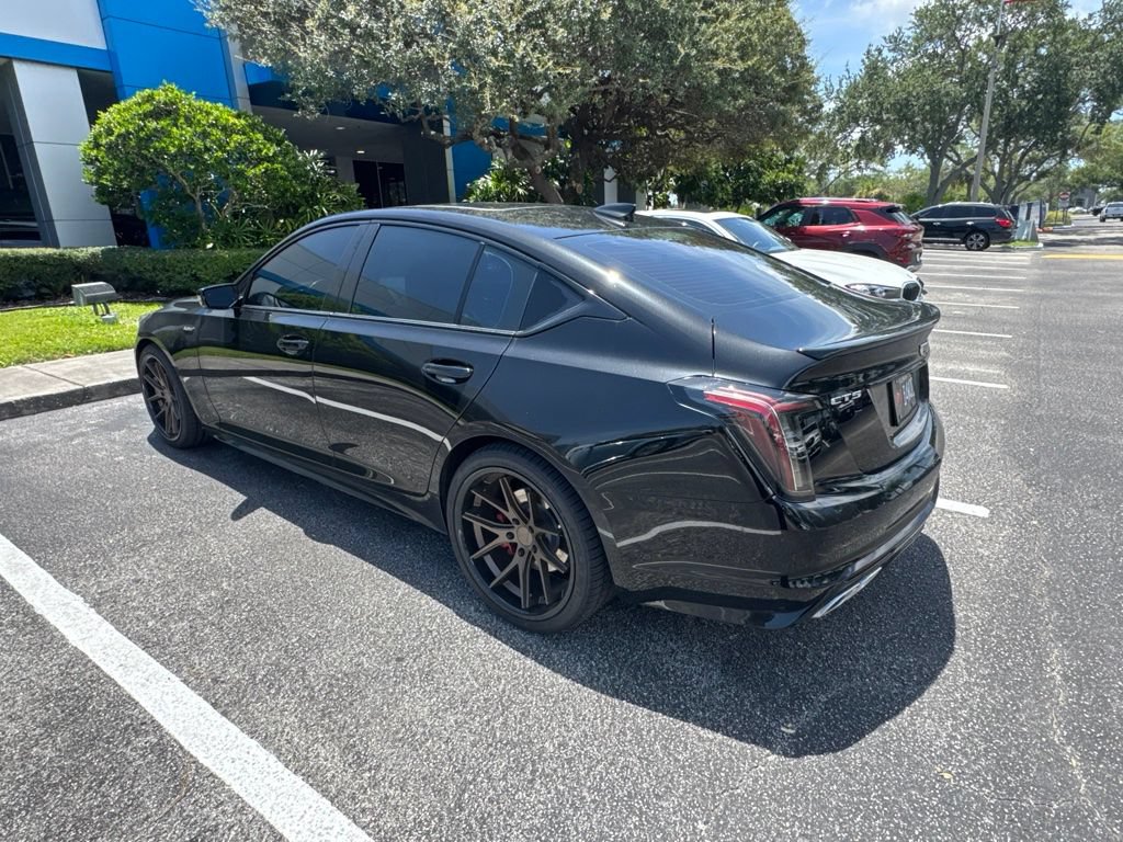 Used 2021 Cadillac CT5 V RWD image 12