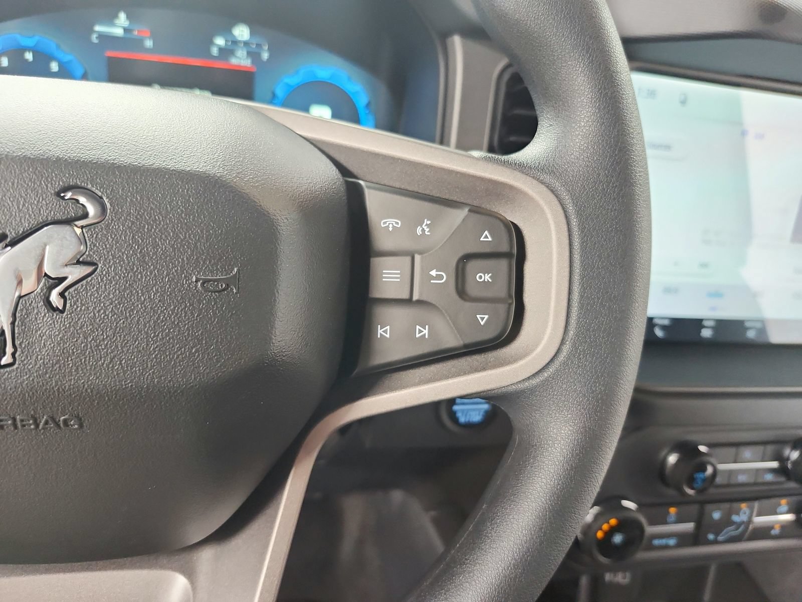 New 2026 Ford Bronco 2-Door AWD/4WD image 23