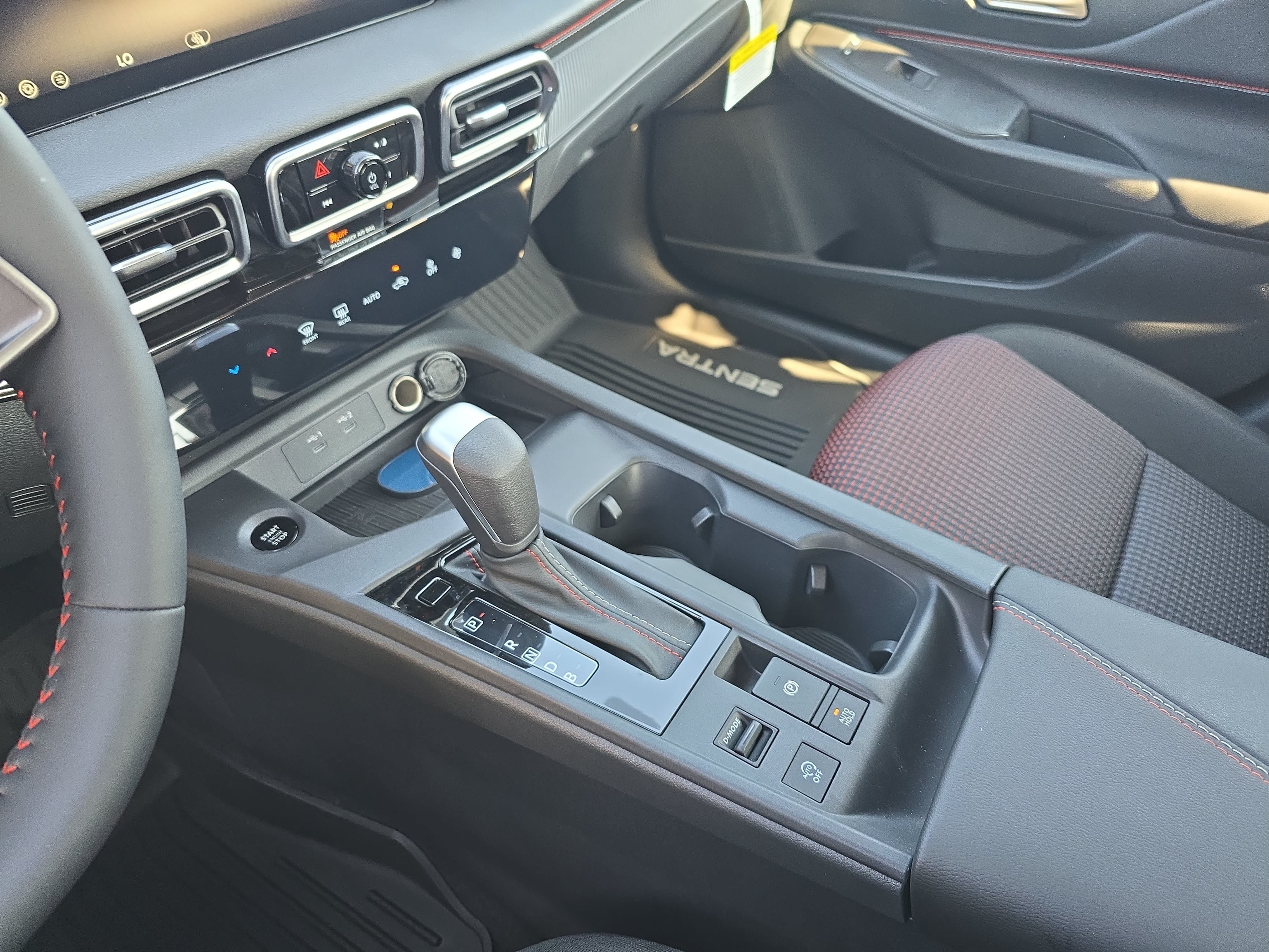 New 2027 Nissan Sentra SR w/ Floor Mat Package FWD image 25