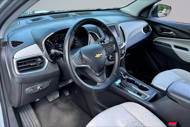 Used 2024 Chevrolet Equinox LT AWD/4WD image 16