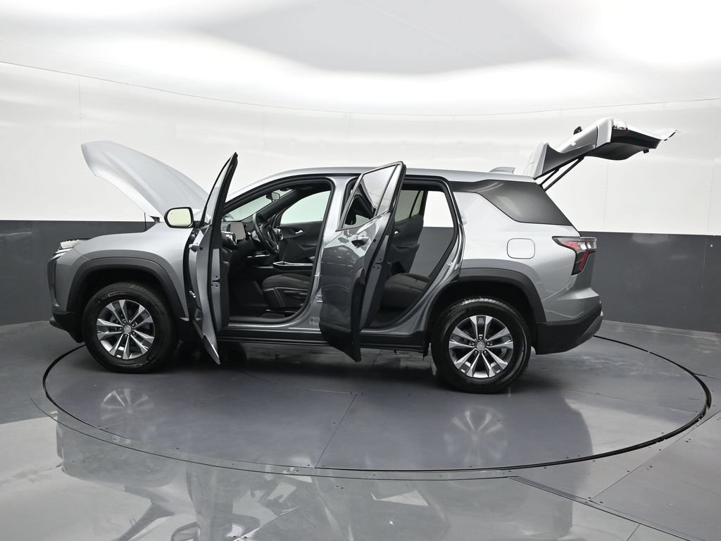 Used 2025 Chevrolet Equinox LT FWD image 35