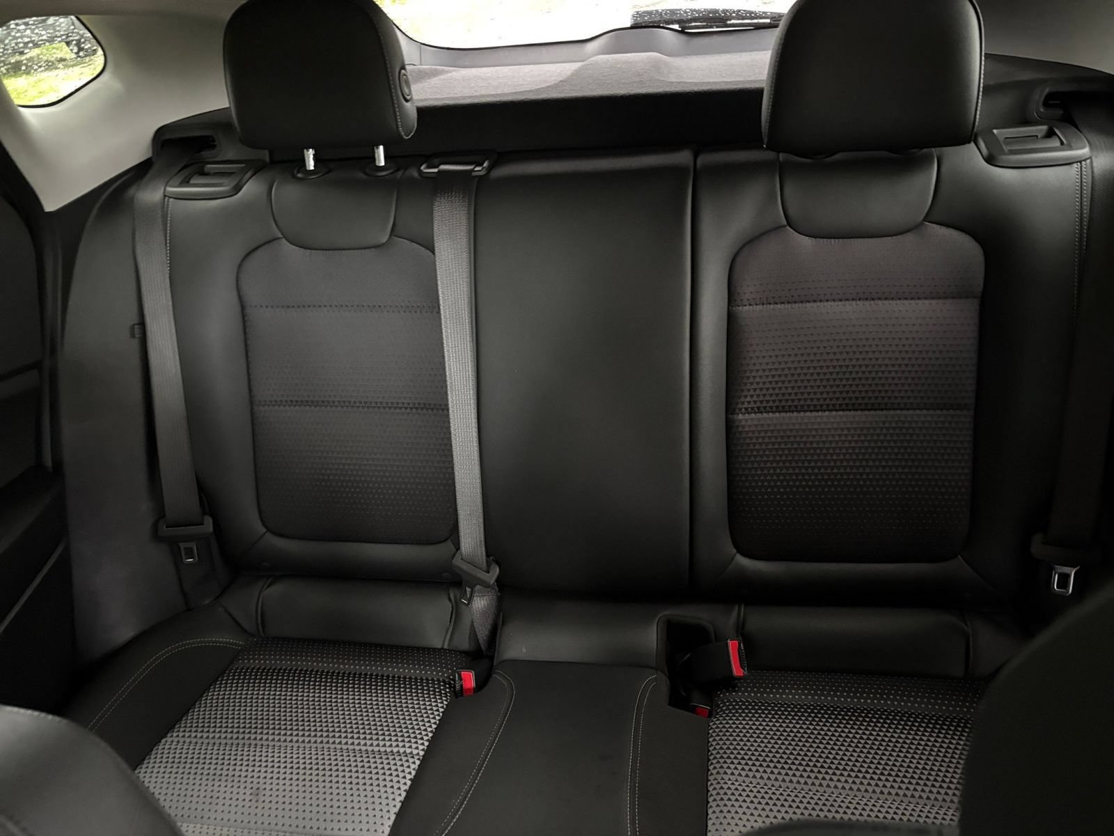 Used 2025 Chevrolet Trax LT FWD image 39