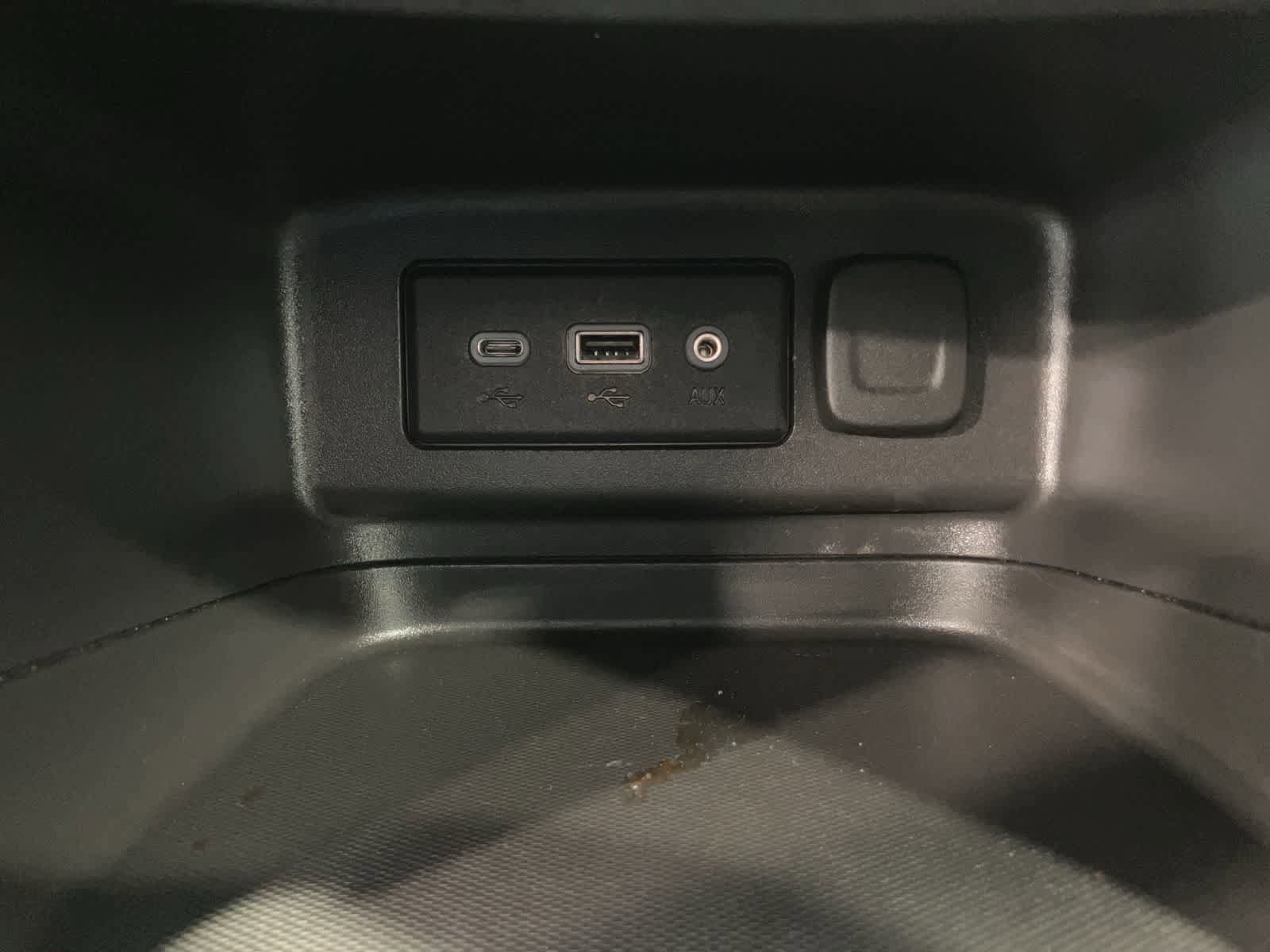 Used 2024 Chevrolet Equinox LT image 17