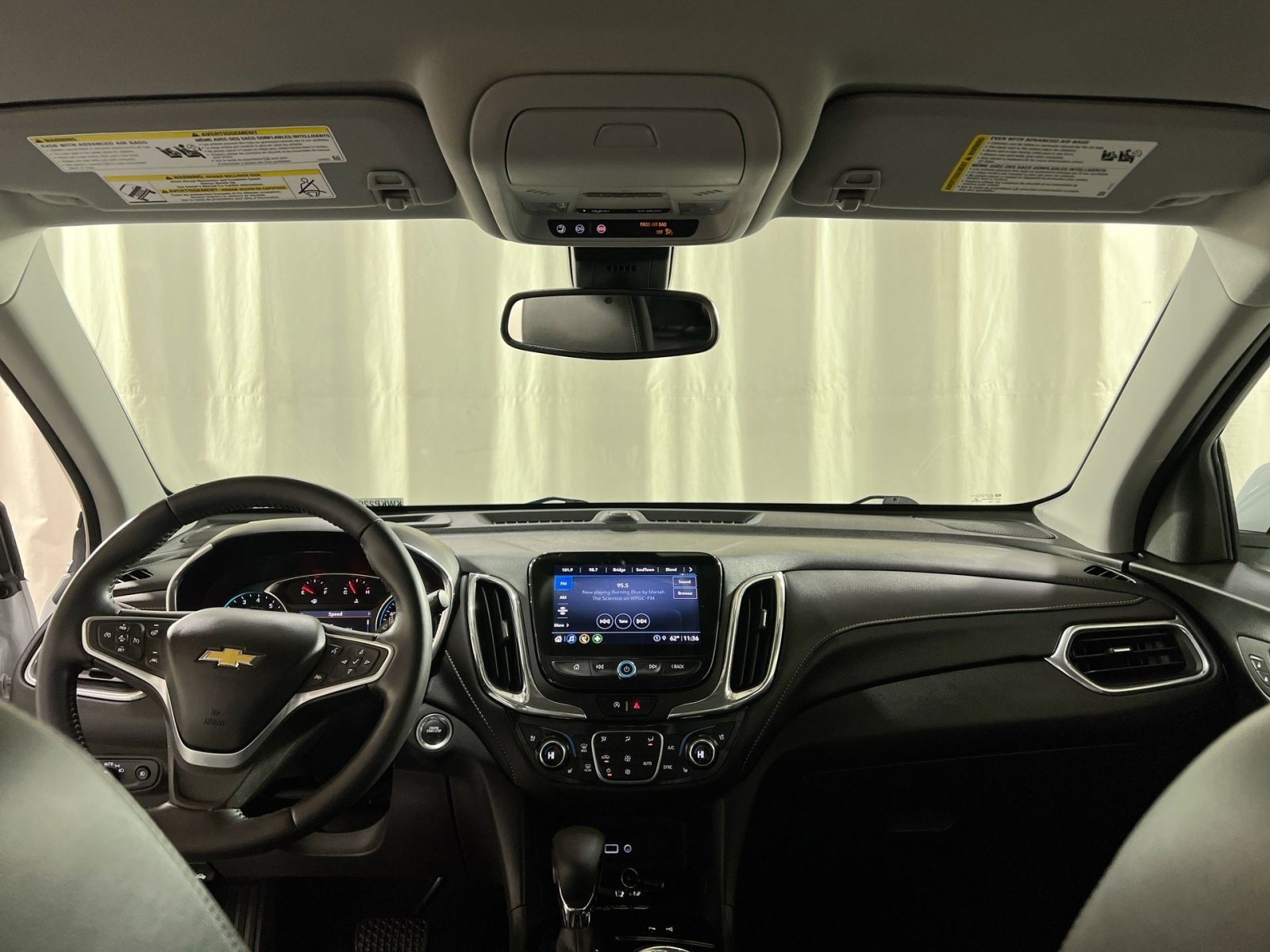 Used 2022 Chevrolet Equinox Premier image 17