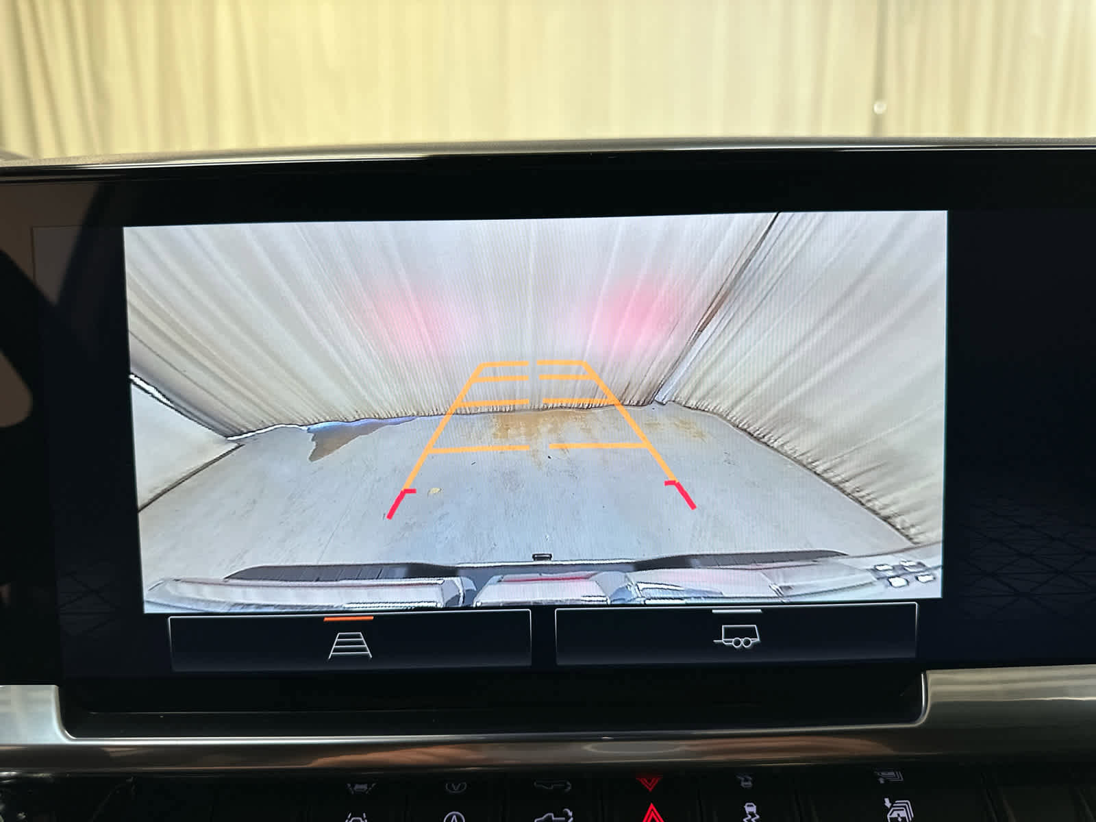 New 2026 GMC Sierra 1500 SLT w/ SLT Convenience Package image 17