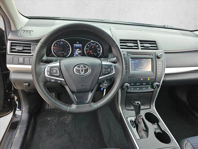 Used 2015 Toyota Camry SE image 17