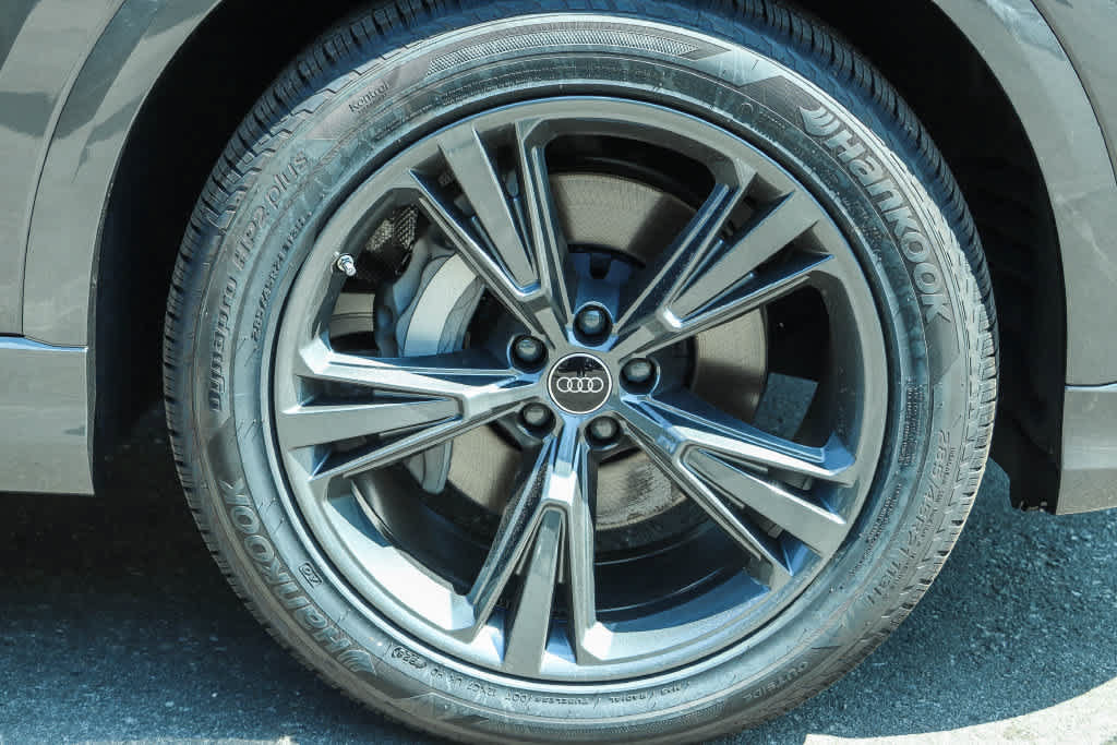 New 2026 Audi Q8 Premium AWD/4WD image 7