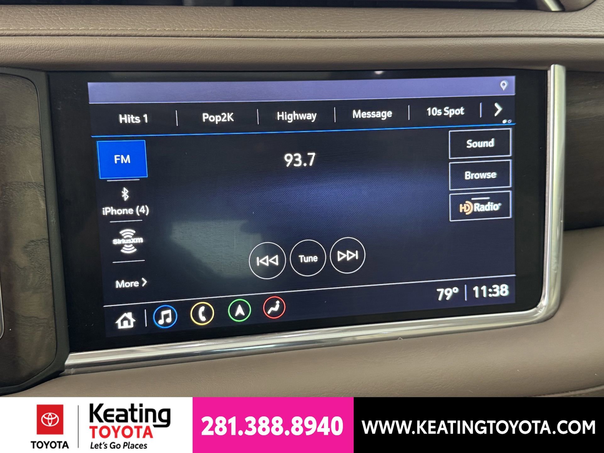 Used 2021 GMC Yukon Denali w/ Denali Premium Package AWD/4WD image 24