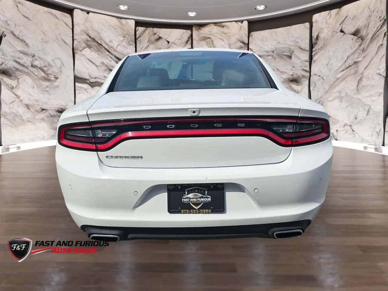 Used 2021 Dodge Charger SXT w/ Leather Interior Group RWD image 30