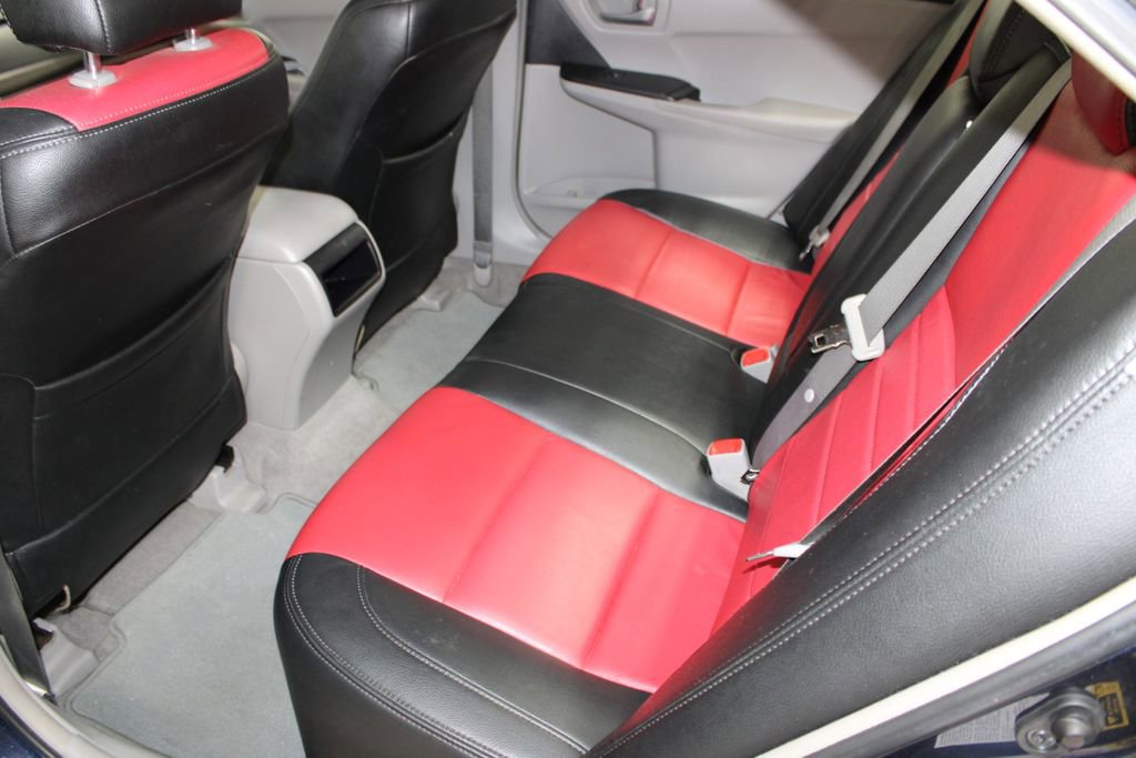 Used 2017 Toyota Camry LE image 17