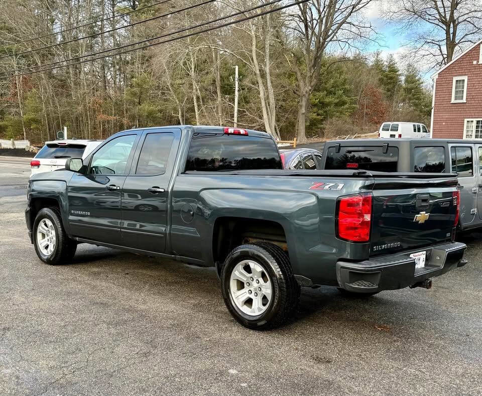 Used 2019 Chevrolet Silverado 1500 LT w/ All Star Edition image 3