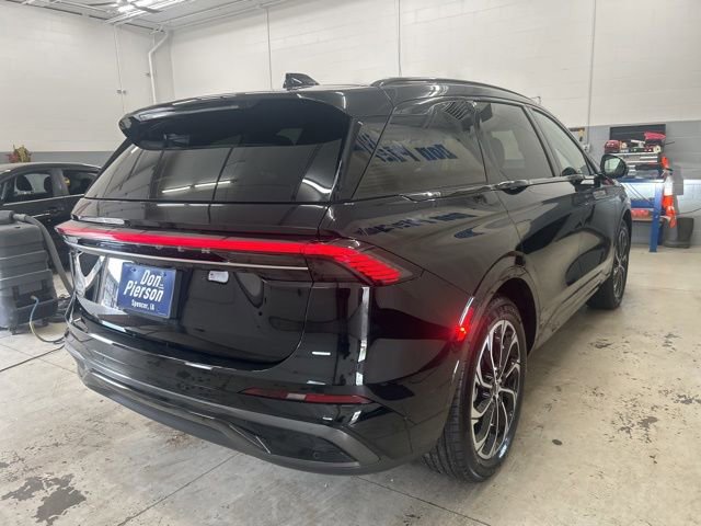 Used 2026 Lincoln Nautilus Reserve AWD/4WD image 4