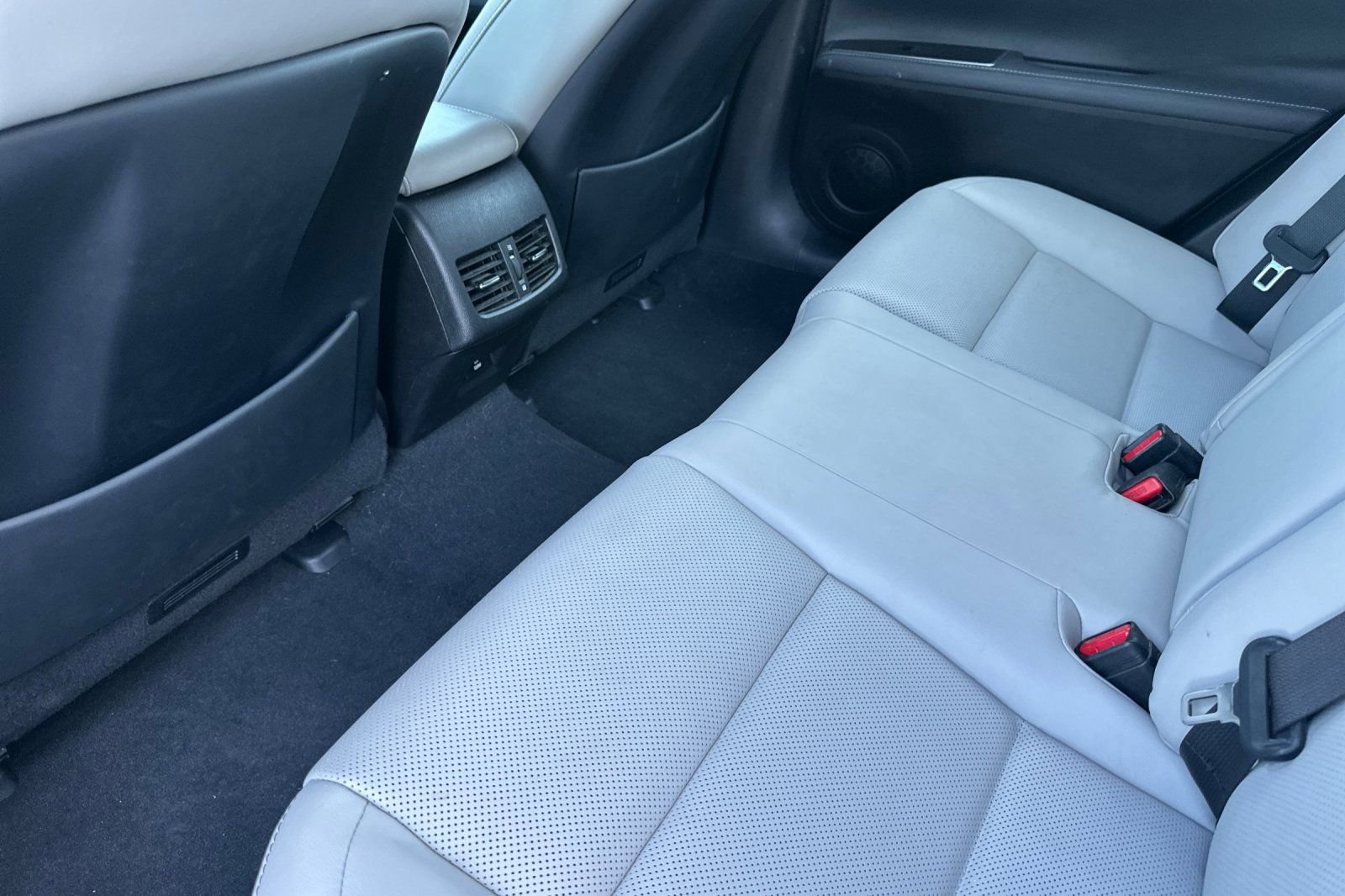 Used 2017 Lexus ES 350 w/ Premium Package image 12