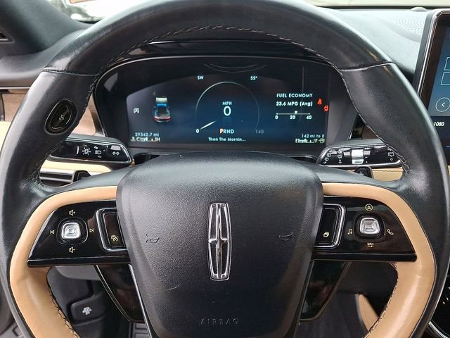 Used 2023 Lincoln Corsair Reserve w/ Equipment Group 201A image 18