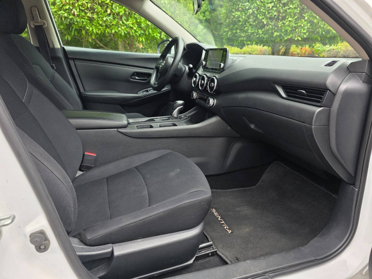 Used 2024 Nissan Sentra S FWD image 29