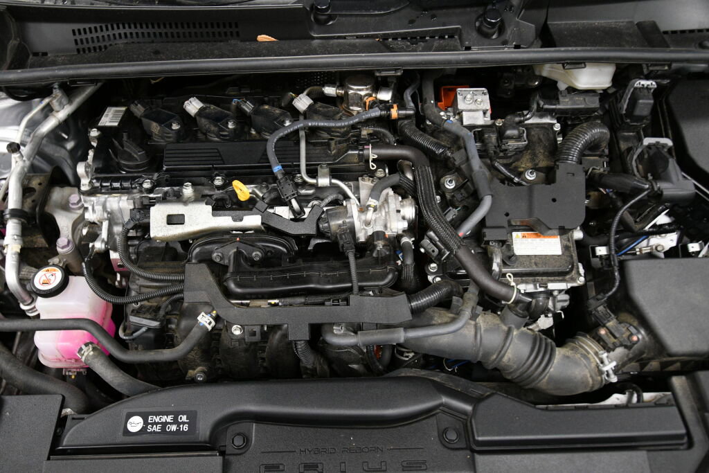 Used 2024 Toyota Prius LE image 32