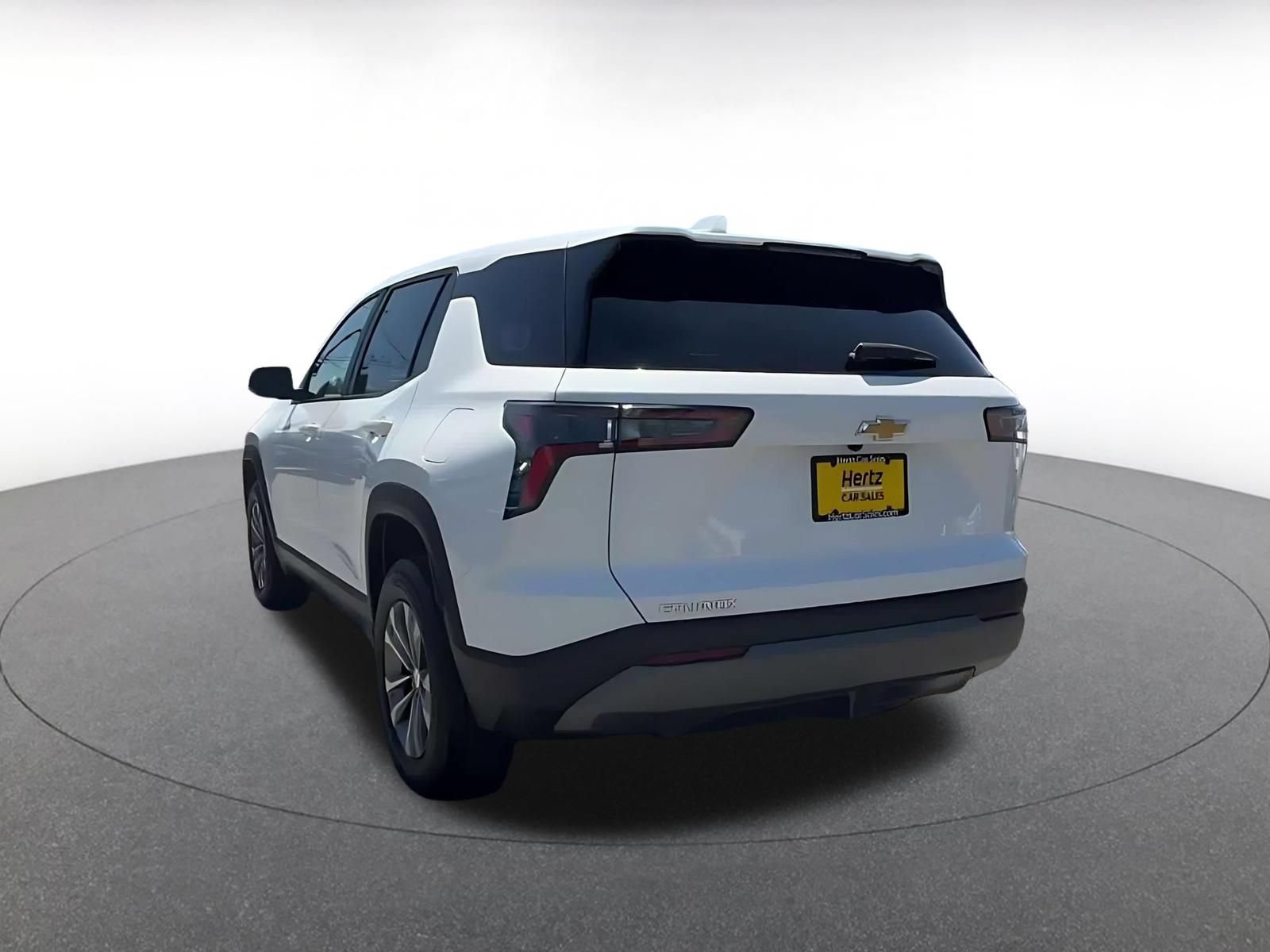 Used 2025 Chevrolet Equinox LT FWD image 10