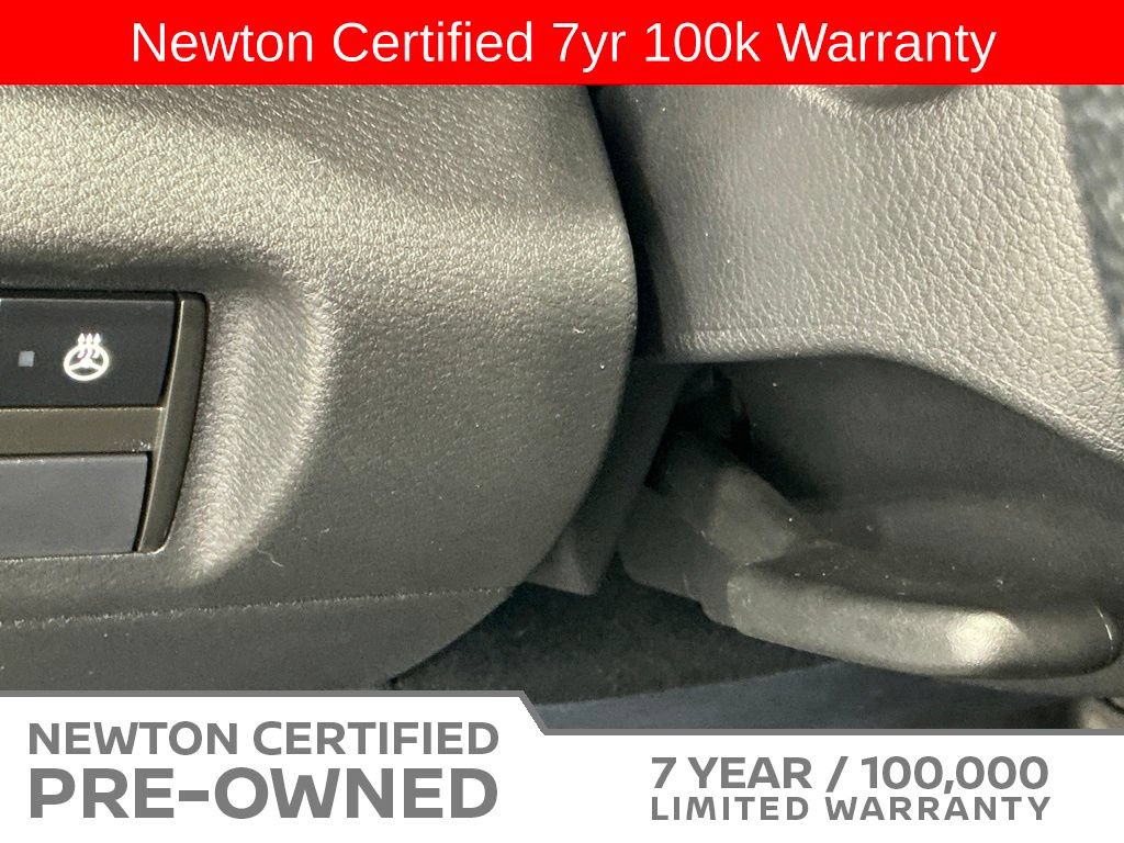 Used 2022 Nissan Kicks SR w/ Premium Package FWD image 35